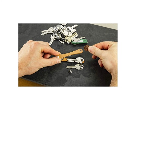 KEY SMART / Compact Key Holder Leather Edition - Picture 4 of 4